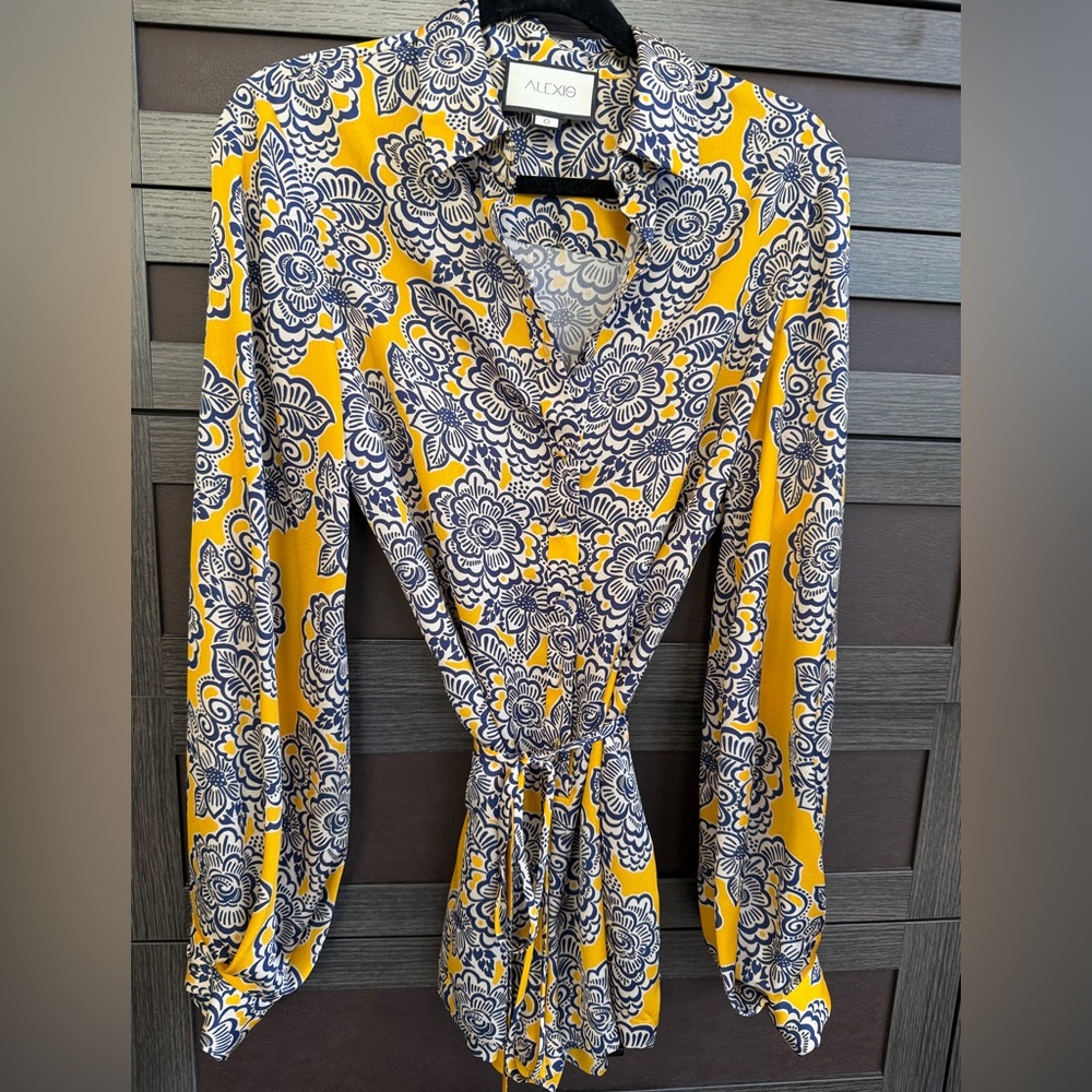 Alexis Floral Yellow and Blue Romper Dress Size Small